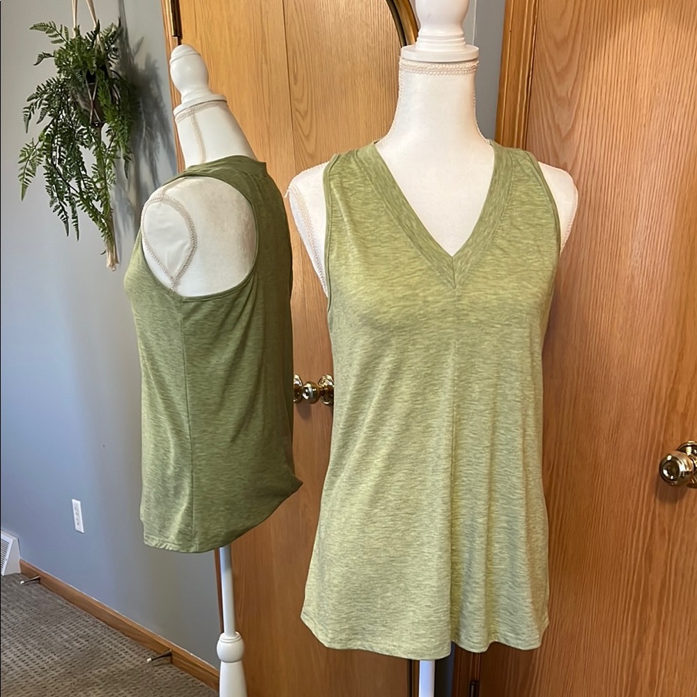 Green V-Neck Sleeveless Top